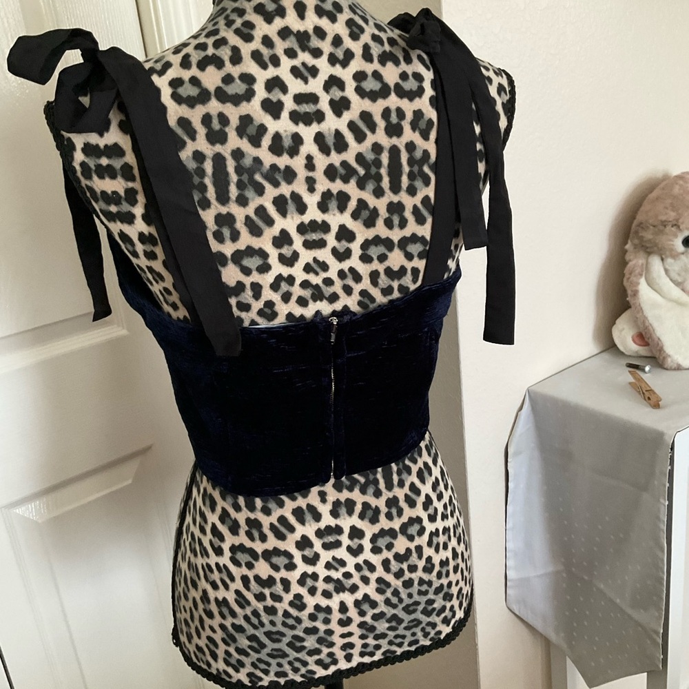 En Saison Navy Velvet Tank Top - Picture 10 of 12